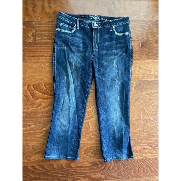 Rock 47 By Wrangler Capri Jeans Distressed Blue Dark Wash Stretch Zip Fly 11 - Picture 1 of 9
